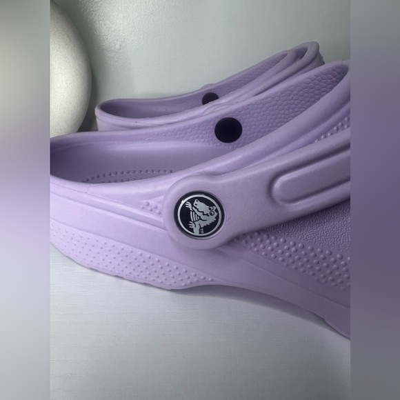 Lavender Classic Clog Crocs Size 9 - Picture 4 of 6